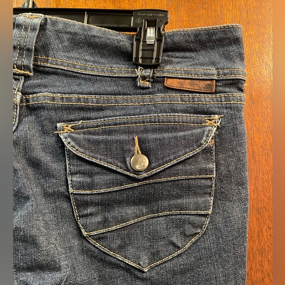 Brody Jeans Dark Wash with Flap Button Pockets Size 30/33 - Picture 3 of 4